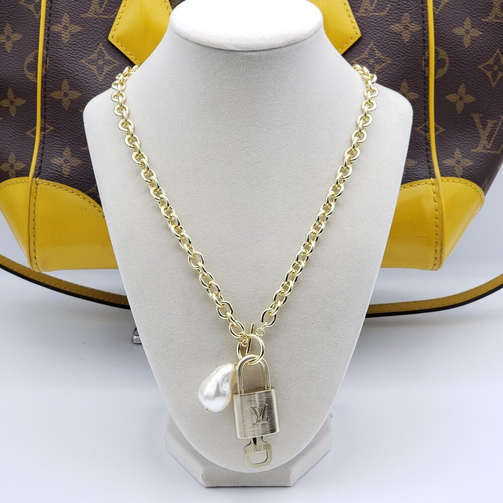 Authentic Louis Vuitton Gold Padlock w/unbranded 16k Gold Plated Stainless Steel - Picture 16 of 16